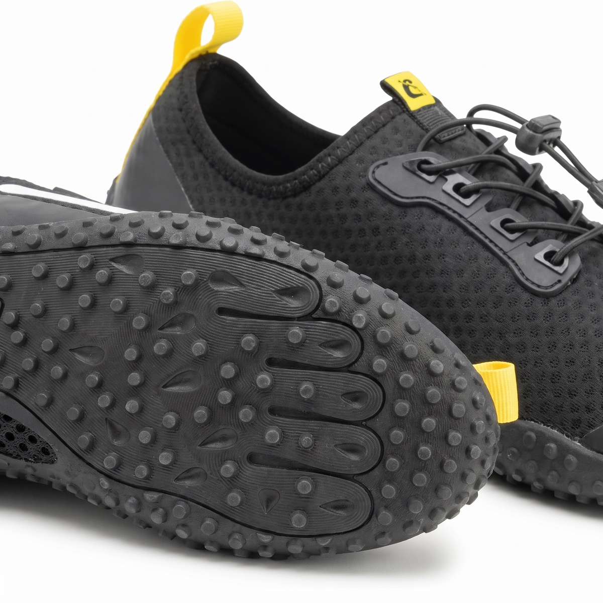 Sonar Reef Water Shoes — detail