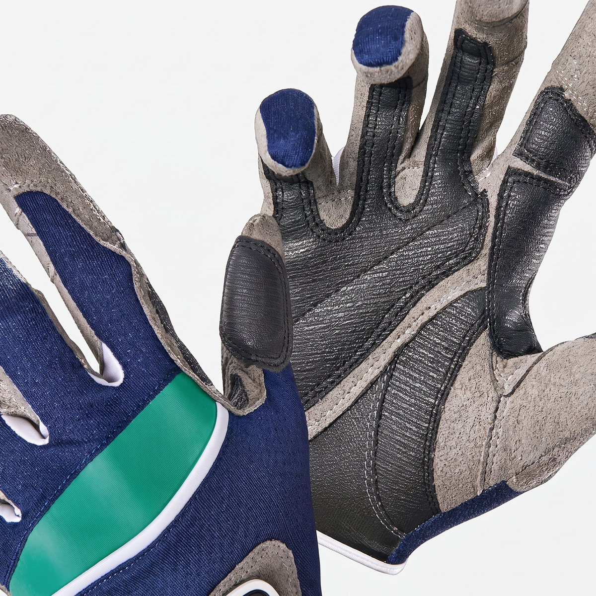 Pro Casting Glove — detail